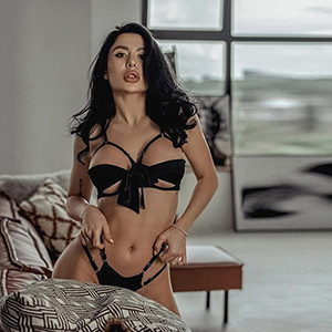 Sex acquaintances Frankfurt Escort Manager Accompaniment Milena Hot for stripping at the private models FFM sex order