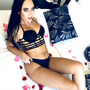 Frankfurt Escort Model Kelly Edel Hure Zum Apartment Bestellen Für Sklavin Spiele